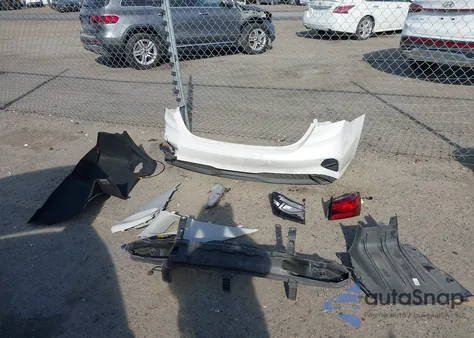 2024 Kia Forte Lxs z USA, uszkodzony, nr VIN 3KPF24AD2RE796154